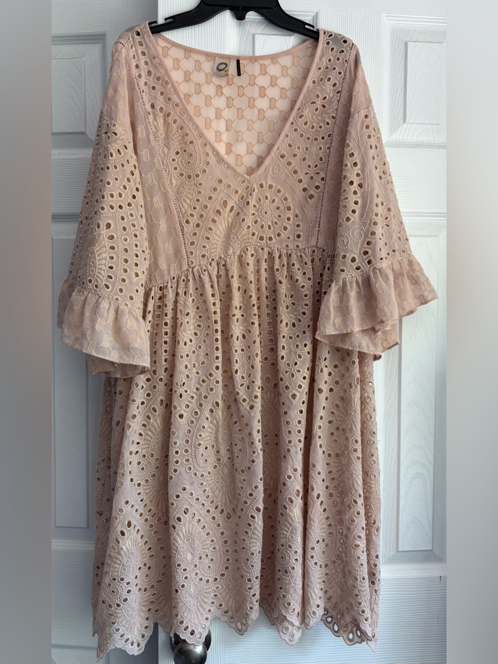 Anthropologie Akemi & Kim Brooke Women's Eyelet Lace V-Neck Dress - Blush Sz 12